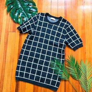 Mizumi sweater dress with box print